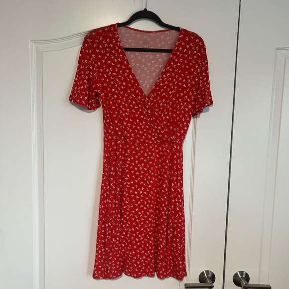 41 Hawthorn Dresses & Skirts - 41 Hawthorn Red Patterned Mini Dress